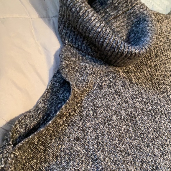 HOLLISTER cold shoulder cowl neck sweater dark grey Merle XS - Picture 7 of 12